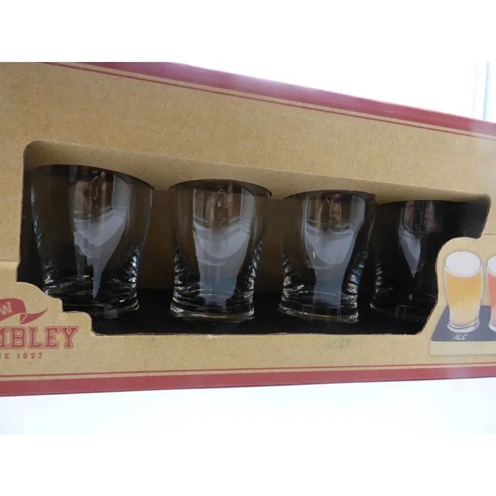 Wembley Chalkboard Beer Tasting Set - Picture 4 of 6